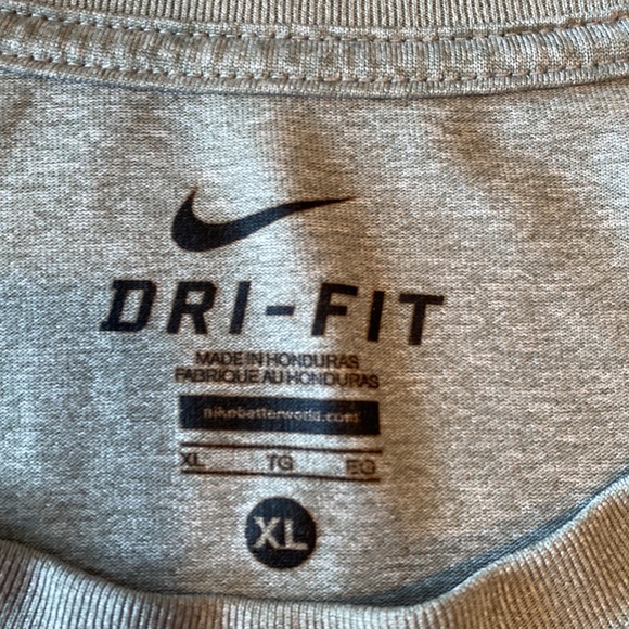 Men’s Nike dry, fit T-shirt, size XL - Picture 4 of 6